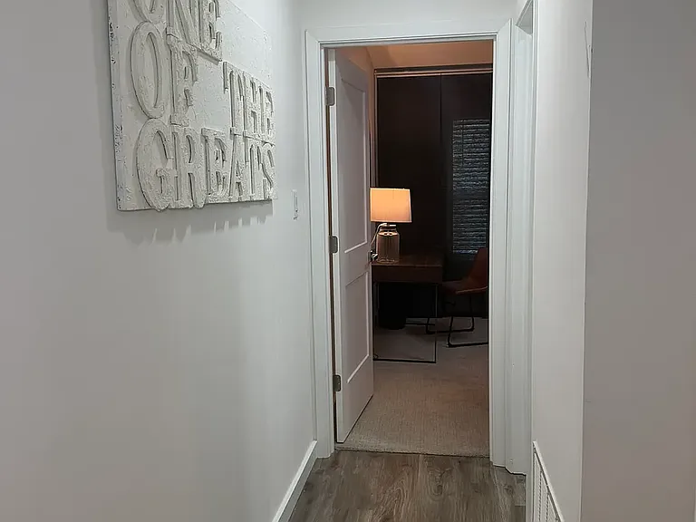 2718 Old Field Dr #302 — Photo 32