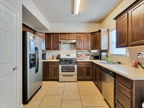 5th image of 5473 Francisco Roque Dr