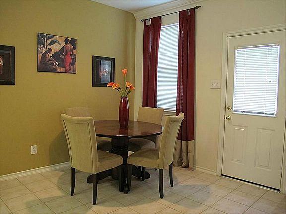 5th image of 3038 Loganberry Park Ln
