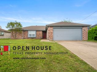 7802 Creek Wood Dr, Rowlett, TX 75089