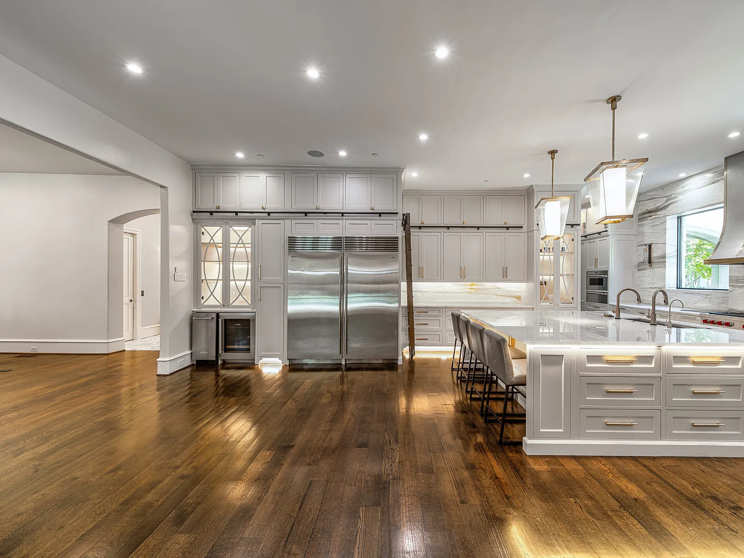 3548 Bryn Mawr Dr — Photo 3