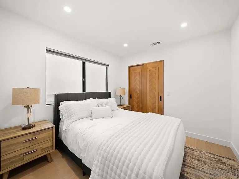 436 Bonair St — Photo 8