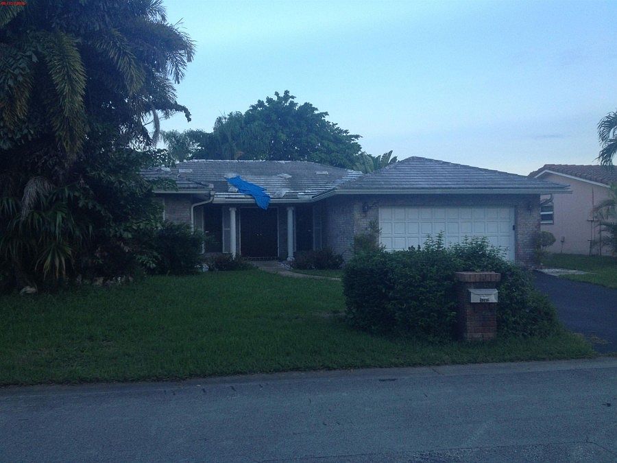 1st image of 9242 NW 17th St
