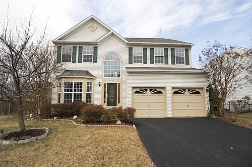 2nd image of 6710 Mossy Bank Ln