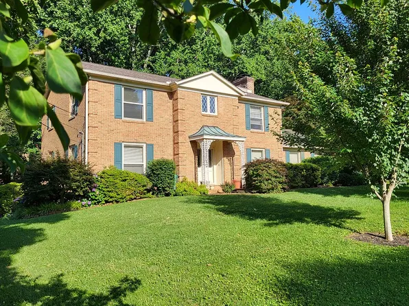 904 Laurel Hill Rd, Knoxville, TN 37923