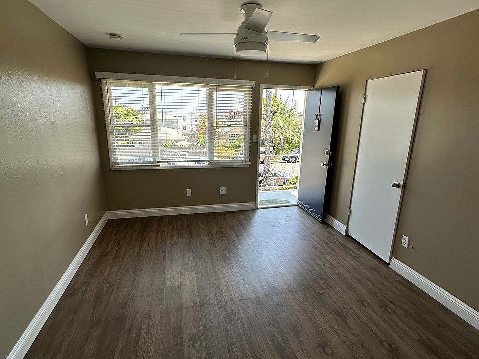 Kitchen to living room