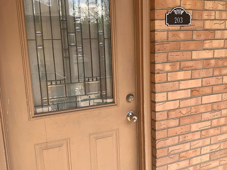558 N Washington St #203 — Photo 11