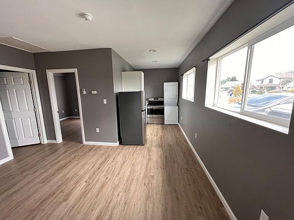 2nd image of 15980 Hibiscus St #2