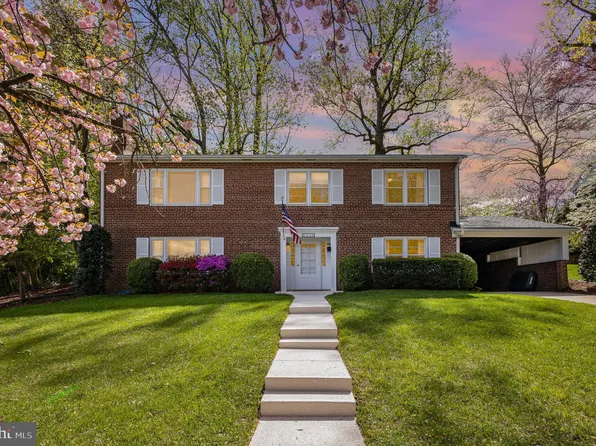 6324 Anneliese Dr, Falls Church, VA 22044