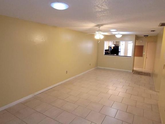 2nd image of 11224 Versailles Ln