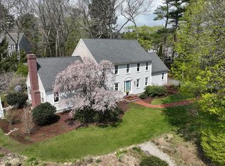52 Hounds Ditch Ln, Duxbury, MA 02332