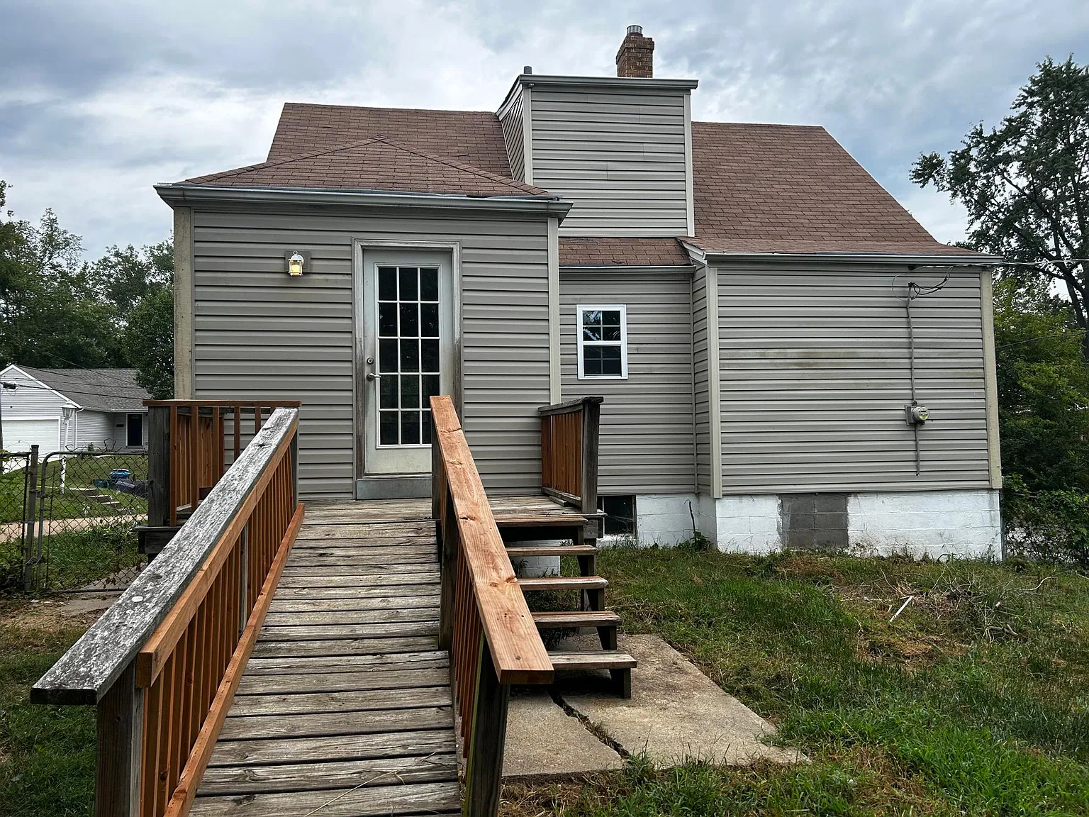 3 bed, 1500 sqft, $1,700 — Photo 2
