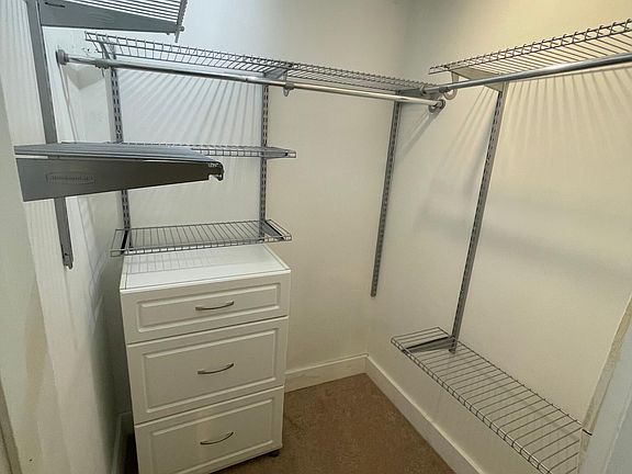 5th image of 503 Elm St APT 3