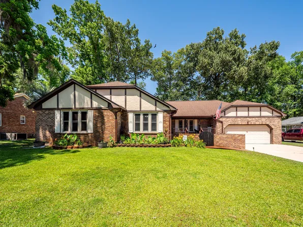 313 Fairington Dr, Summerville, SC 29485