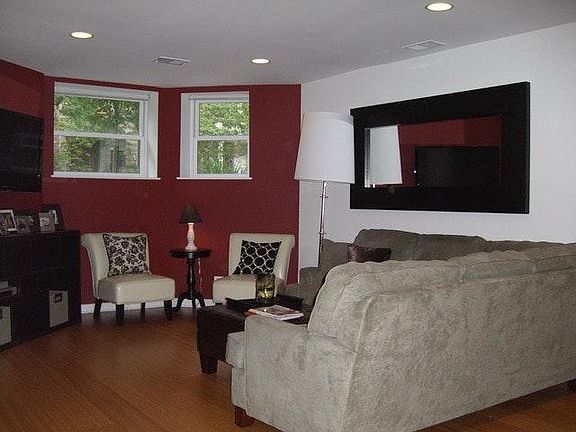 2nd image of 5240 N Glenwood Ave #Garden