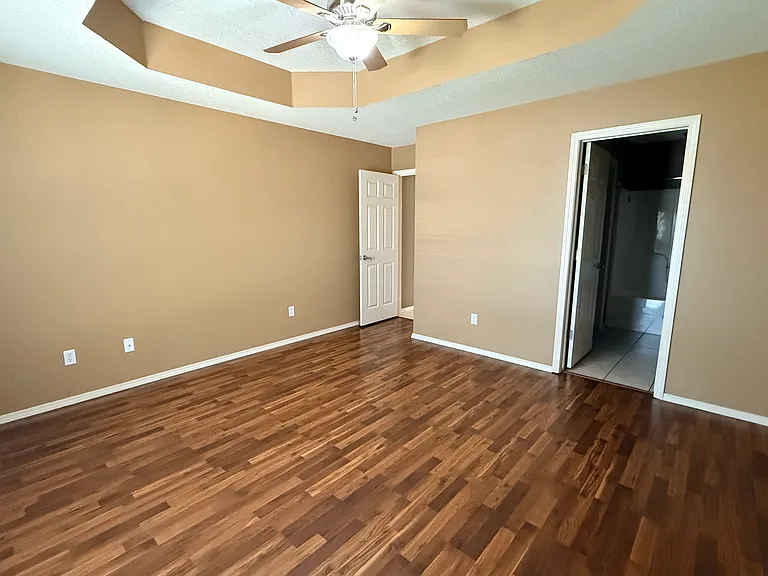 1721 Eastgate Cir — Photo 16