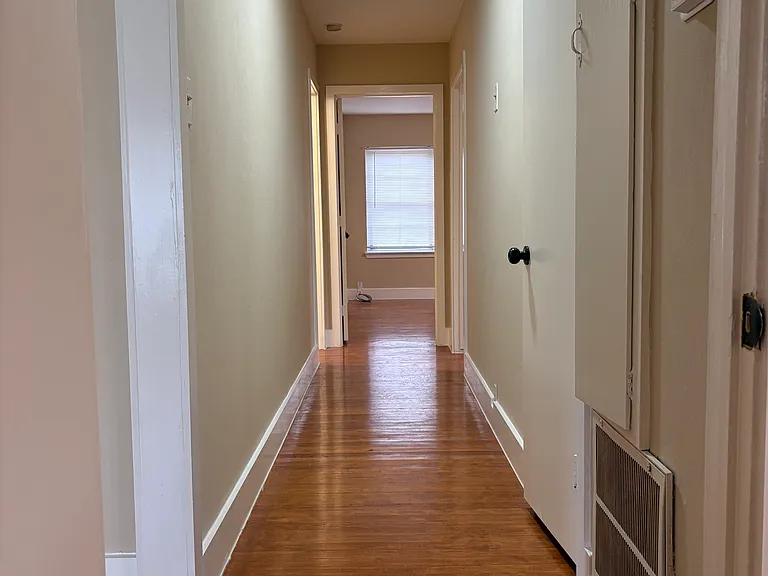 1411 Ansbury Dr — Photo 9