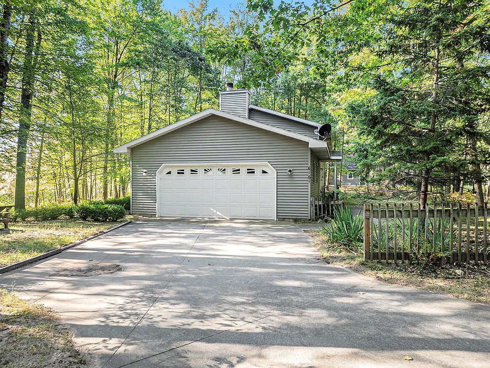 1st image of 6161 Fox Run Cir