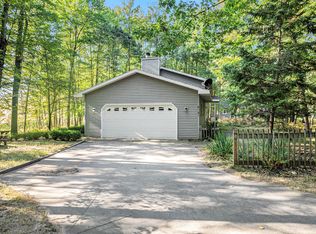 6161 Fox Run Cir, Stanwood, MI