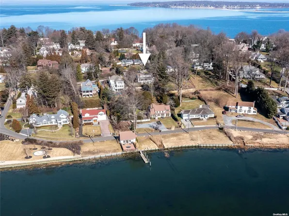 299 Bay Avenue, Huntington Bay, NY 11743