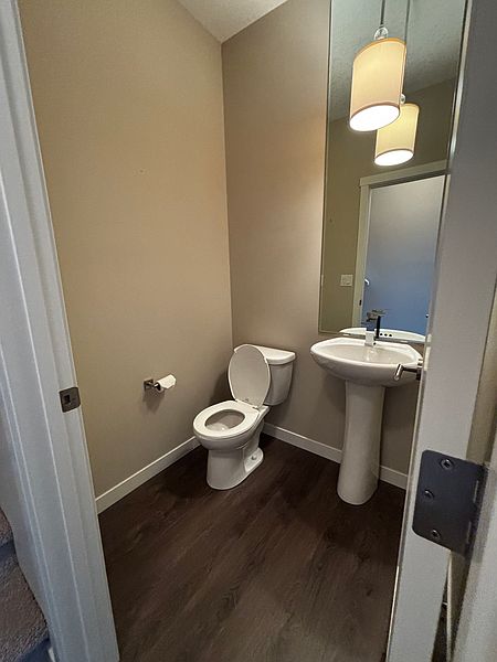 Calgary Townhouse for rent - 2 Bedrooms — photo 10