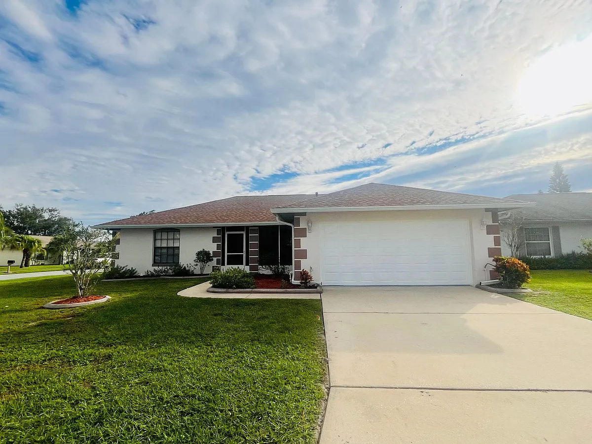 Building Photo - 11805 Scarecrow Ln
