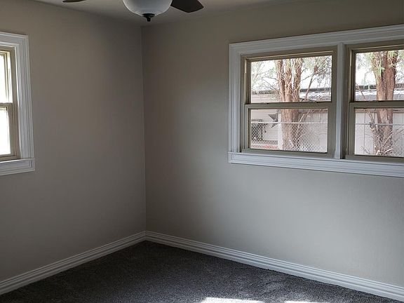 5th image of 709 NE Mustang Dr