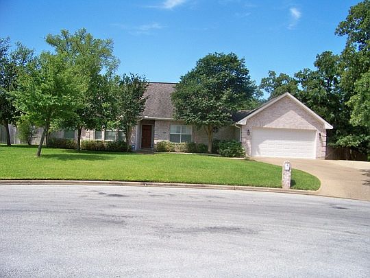 1st image of 2800 Socorro Ct