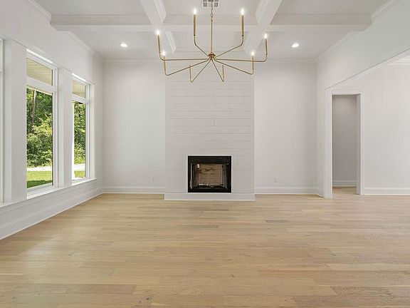 3rd image of 609 Kristian Ct