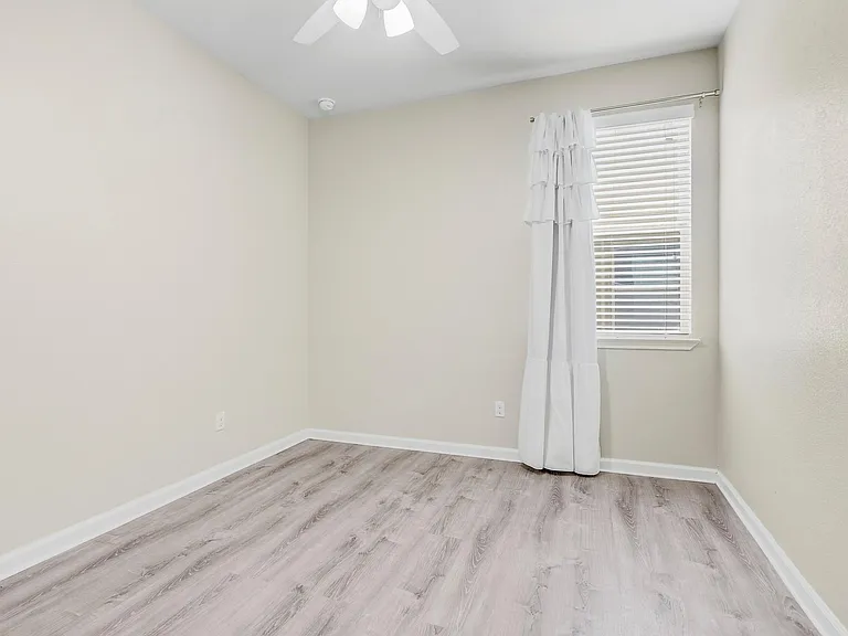 356 Quarry Ln — Photo 27