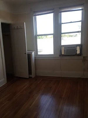 Rented by Sterling Realty Solution Inc | media 1