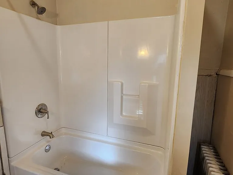 330 W Philadelphia St — Photo 6