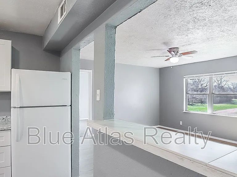 1212 Riverview Dr #B — Photo 10