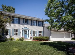 15015 Overlook Dr, Savage, MN 55378