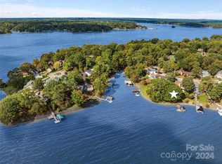 19010 Kailua Cir, Tega Cay, SC 29708