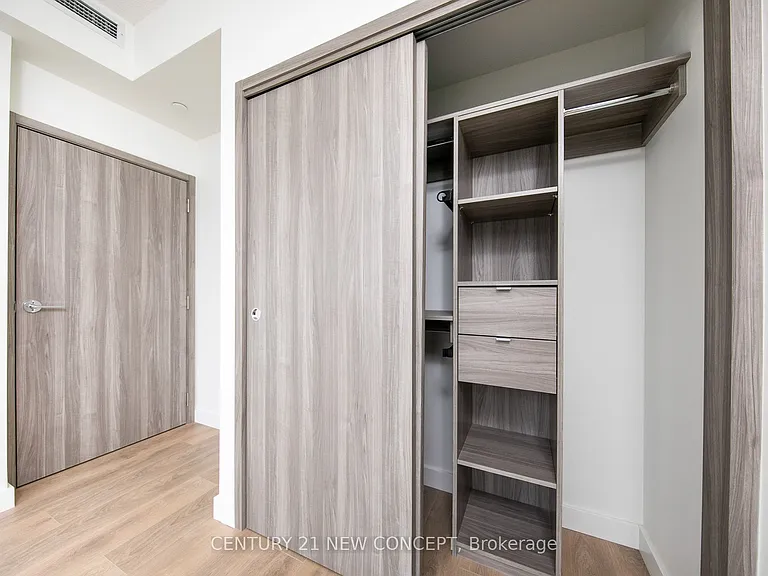 85 McMahon Dr #3205 — Photo 18