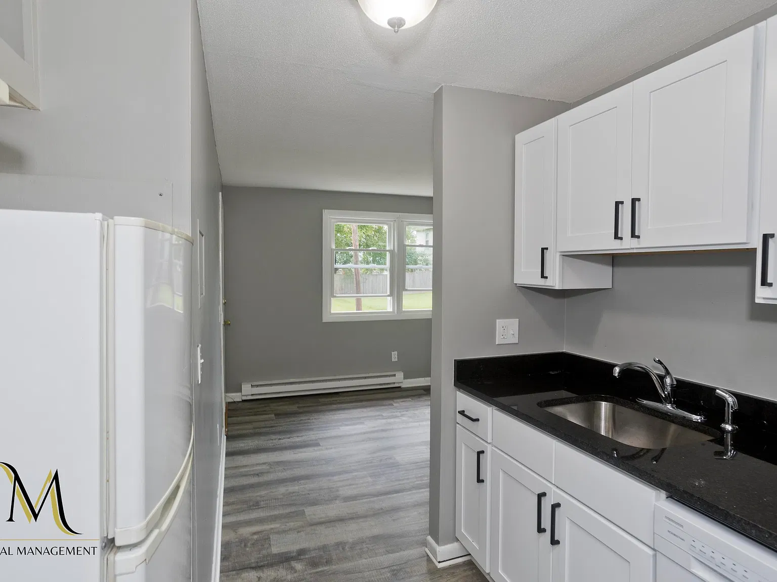 Studio, 650 sqft, $1,325 — Photo 3