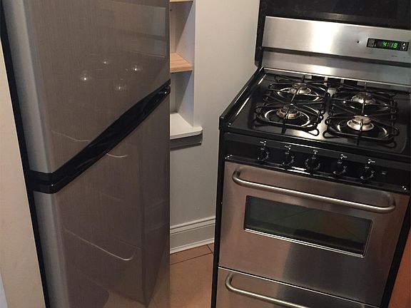 2nd image of 98 Baltic St APT 3C