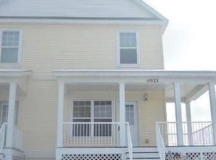 114123 Hundertmark Rd #201, Chaska, MN 55318