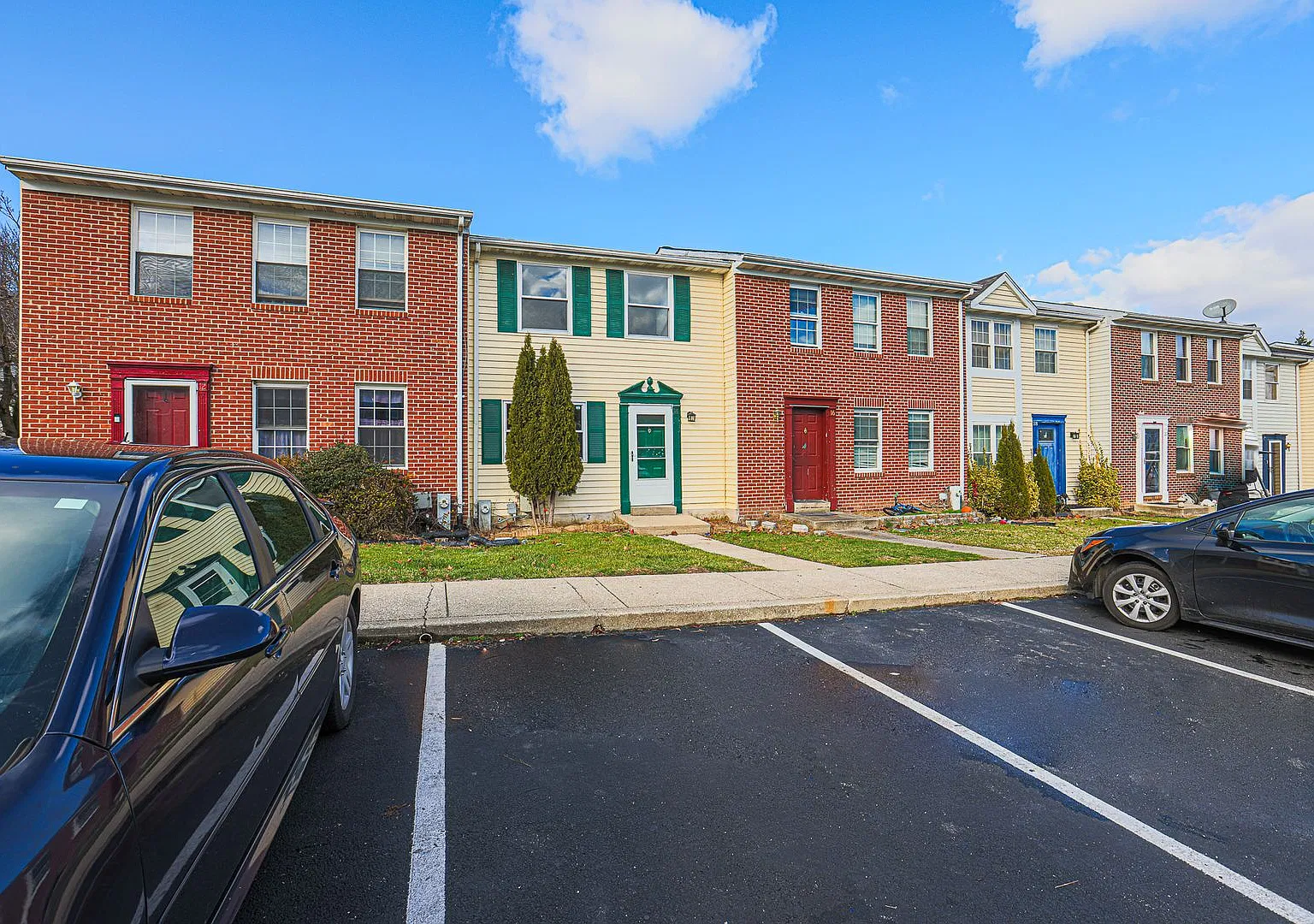 14 Luffing Court — Photo 2