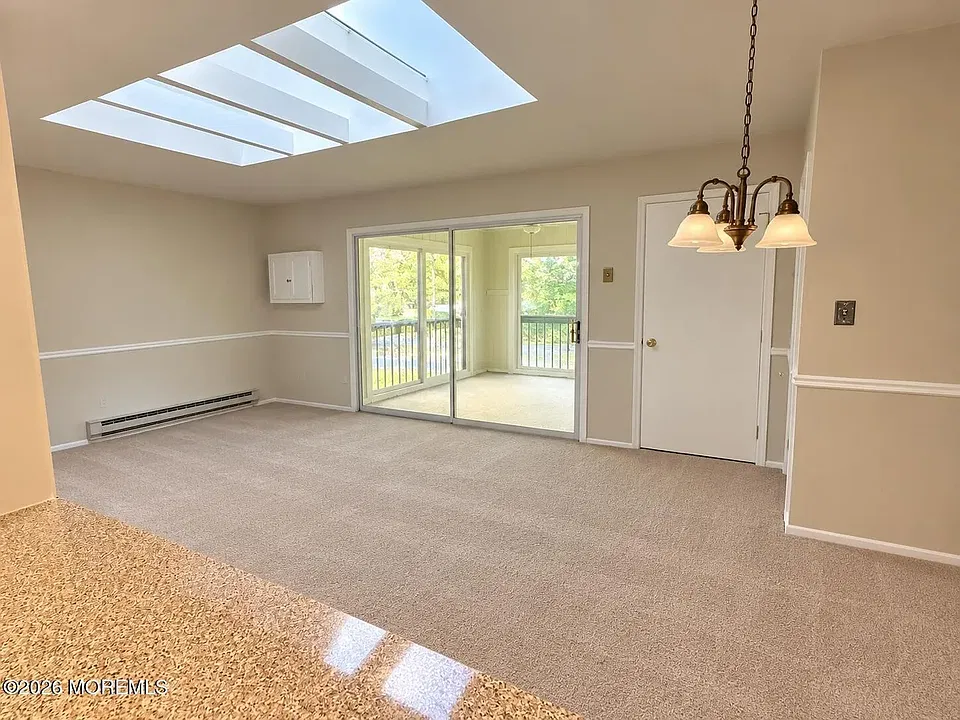 10 Lexington Ct
