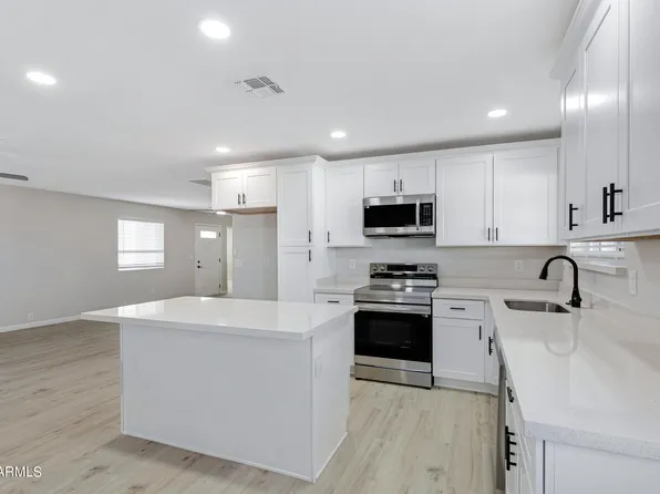 1306 N MOLLERA --, Mesa, AZ 85201