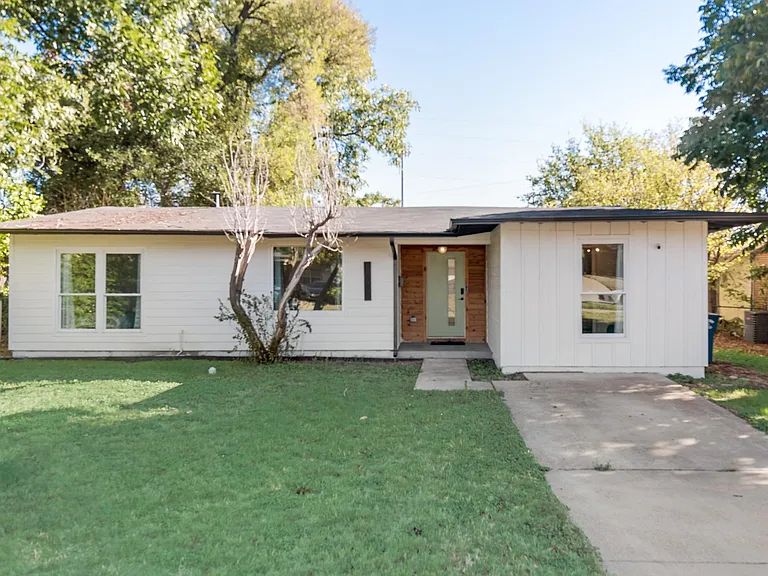 11828 Oberlin Dr — Photo 25