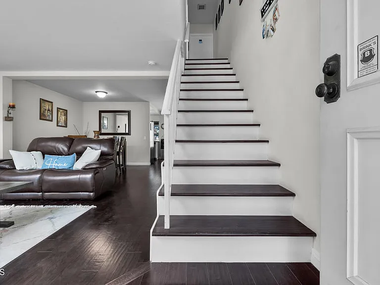 19431 Sherman Way #6 — Photo 15