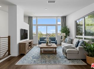 1912 W Liberty Ct, Los Angeles, CA 90026