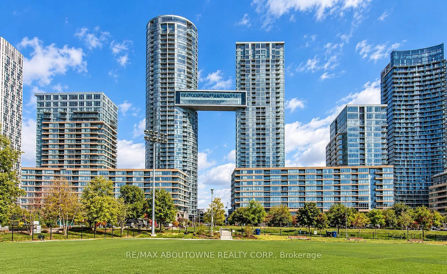 2 bed, $2,750 — Photo 1