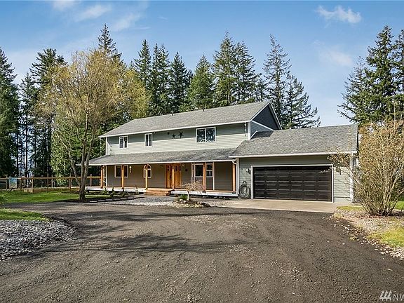2nd image of 2942 Melrose Ln