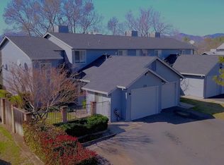 526 Kenbrook Ct, Redding, CA 96003