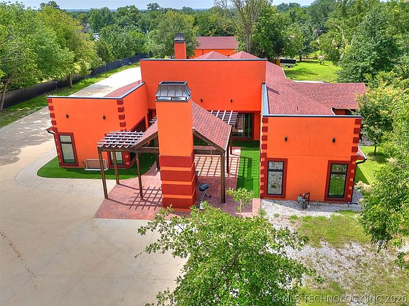 2nd image of 18410 E Admiral Pl