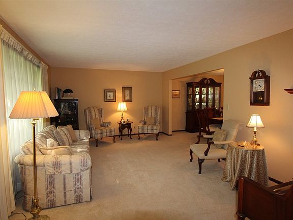 4th image of 3439 Lansdale Dr
